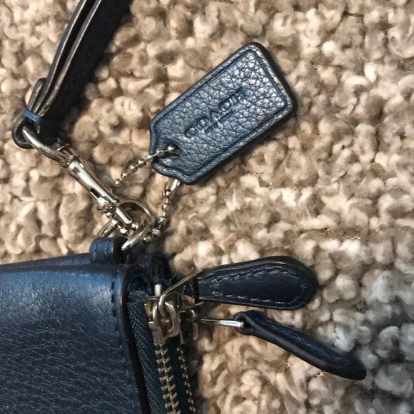 COACH dark blue wristlet! Price drop!! - Picture 5 of 8